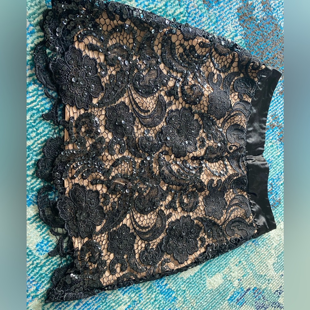 Toi et Moi Black Lace Skirt